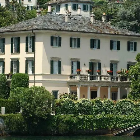 State Of The Art With 180 Degree Panoramic View, Pool And Sleeping Up To 10 Guests By Italian Lägenhet