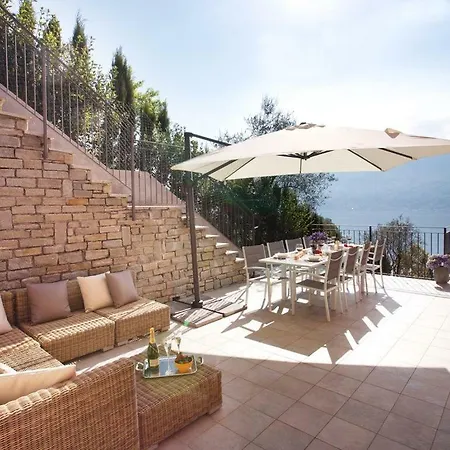 State Of The Art With 180 Degree Panoramic View, Pool And Sleeping Up To 10 Guests By Italian Apartman