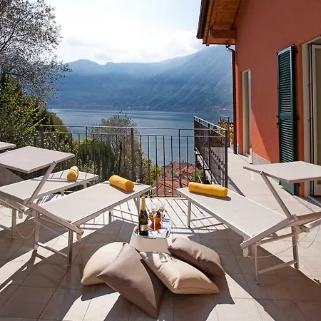 State Of The Art With 180 Degree Panoramic View, Pool And Sleeping Up To 10 Guests By Italian