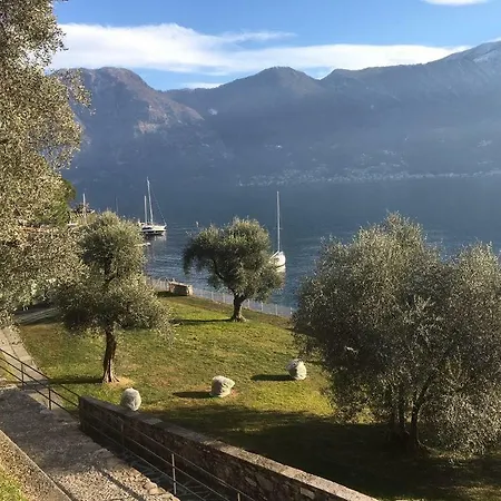 State Of The Art With 180 Degree Panoramic View, Pool And Sleeping Up To 10 Guests By Italian Apartament