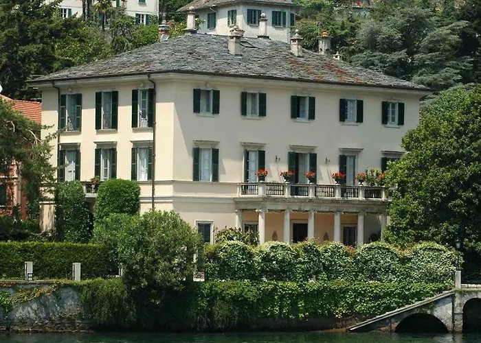 State Of The Art With 180 Degree Panoramic View, Pool And Sleeping Up To 10 Guests By Italian Apartamento