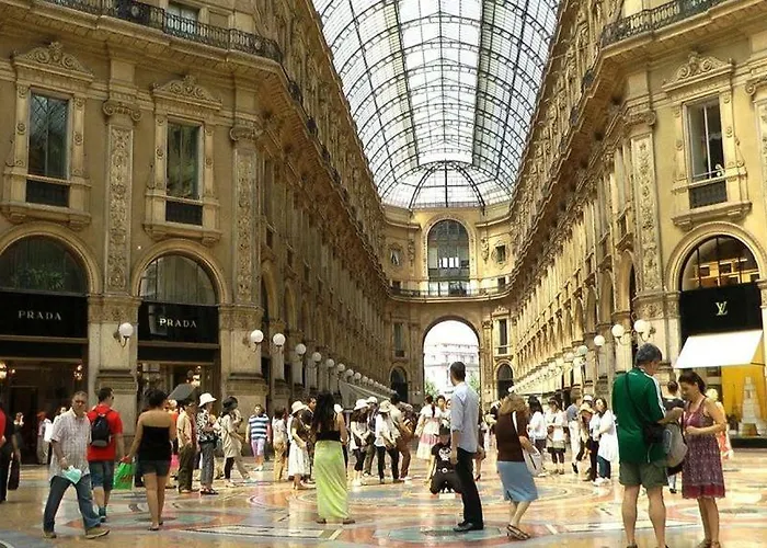 State Of The Art With 180 Degree Panoramic View, Pool And Sleeping Up To 10 Guests By Italian Apartamento