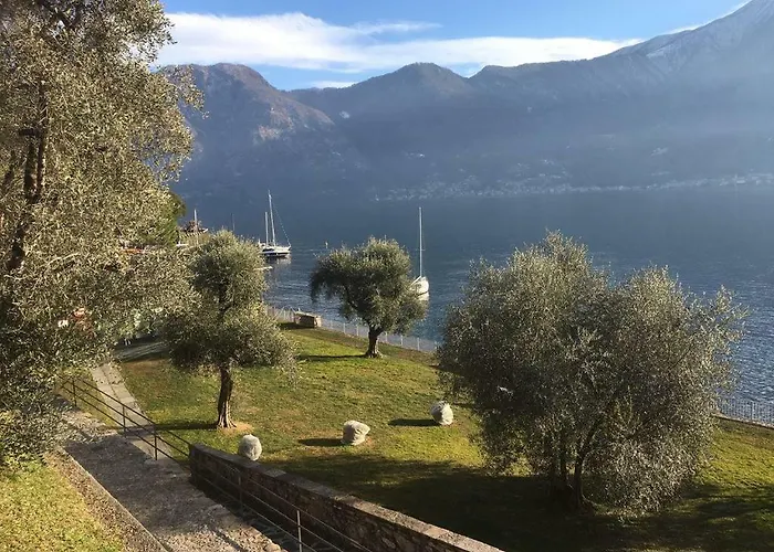 State Of The Art With 180 Degree Panoramic View, Pool And Sleeping Up To 10 Guests By Italian Apartamento