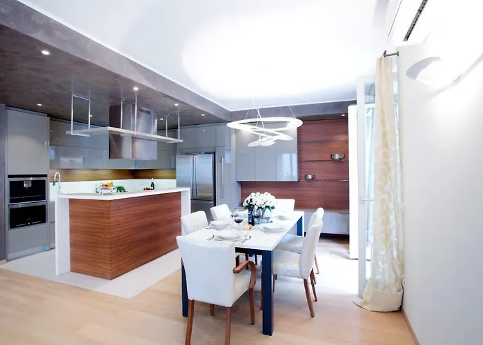 Apartamento State Of The Art With 180 Degree Panoramic View, Pool And Sleeping Up To 10 Guests By Italian Como