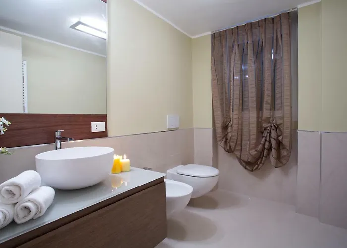 State Of The Art With 180 Degree Panoramic View, Pool And Sleeping Up To 10 Guests By Italian Apartamento *