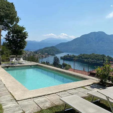 State Of The Art With 180 Degree Panoramic View, Pool And Sleeping Up To 10 Guests By Italian 아파트 *