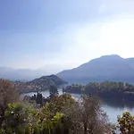 State Of The Art With 180 Degree Panoramic View, Pool And Sleeping Up To 10 Guests By Italian 코모