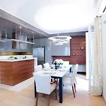 아파트 State Of The Art With 180 Degree Panoramic View, Pool And Sleeping Up To 10 Guests By Italian 코모