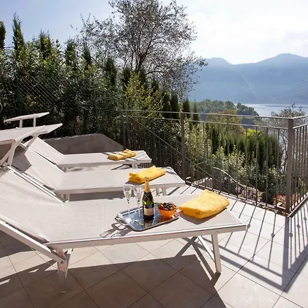 דירה State Of The Art With 180 Degree Panoramic View, Pool And Sleeping Up To 10 Guests By Italian *